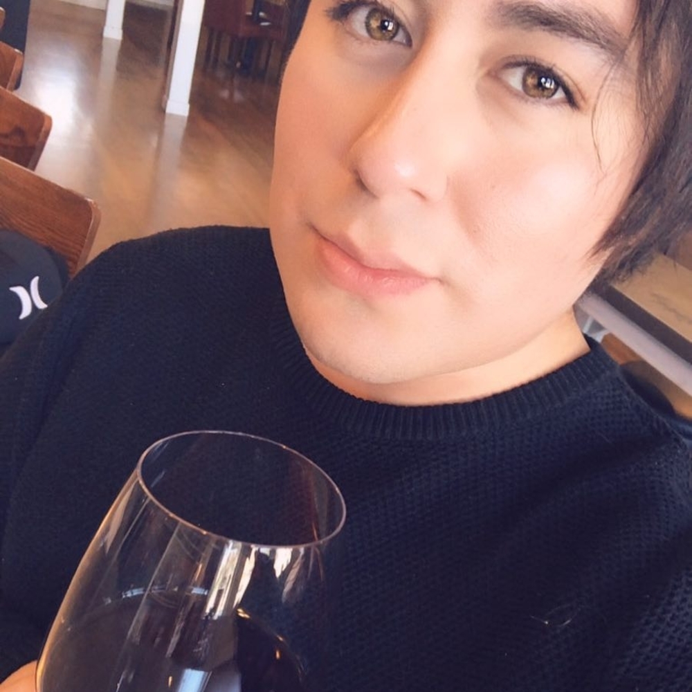 Meet your Posher, Cesar